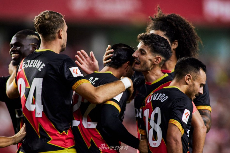 NBA湖人记者称赞：东契奇欧锦赛场均34+8+8&紫金军新领袖太炸裂！